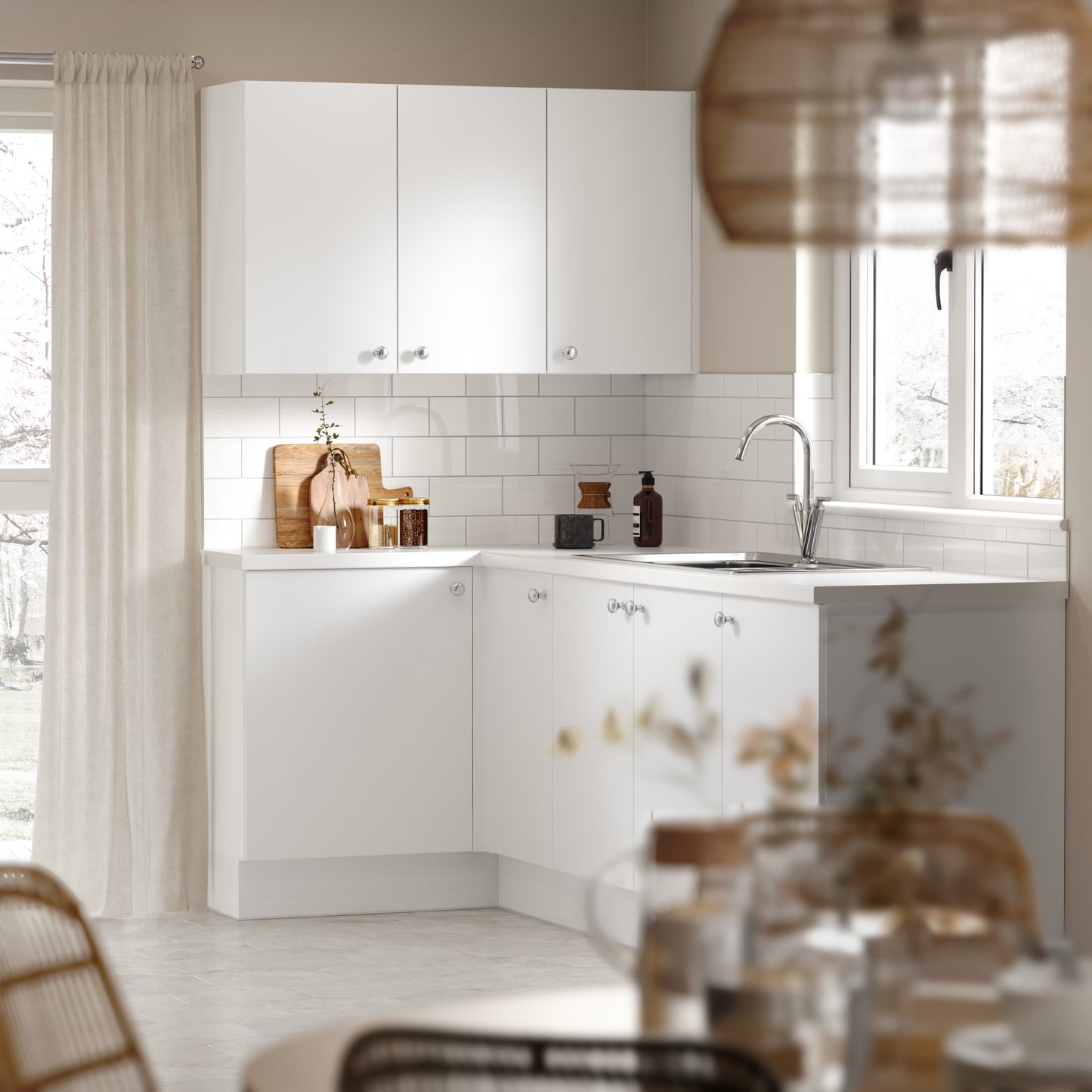 Slab Kitchen in White Matt