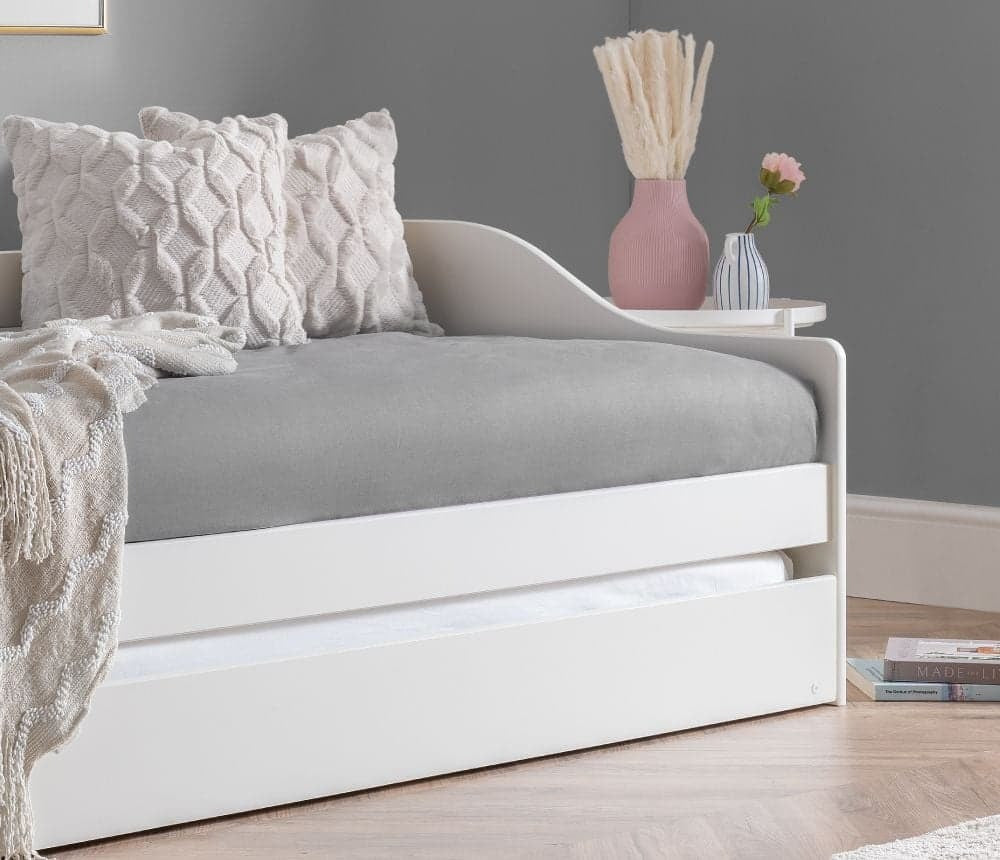 Luna Modern Pull-Out Trundle Daybed