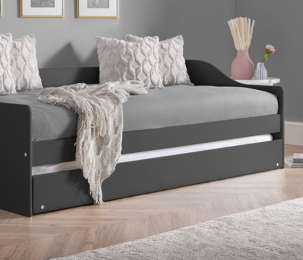 Luna Modern Pull-Out Trundle Daybed