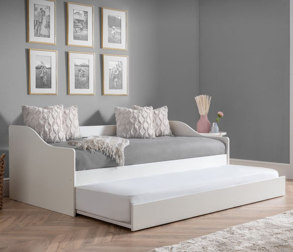 Luna Modern Pull-Out Trundle Daybed