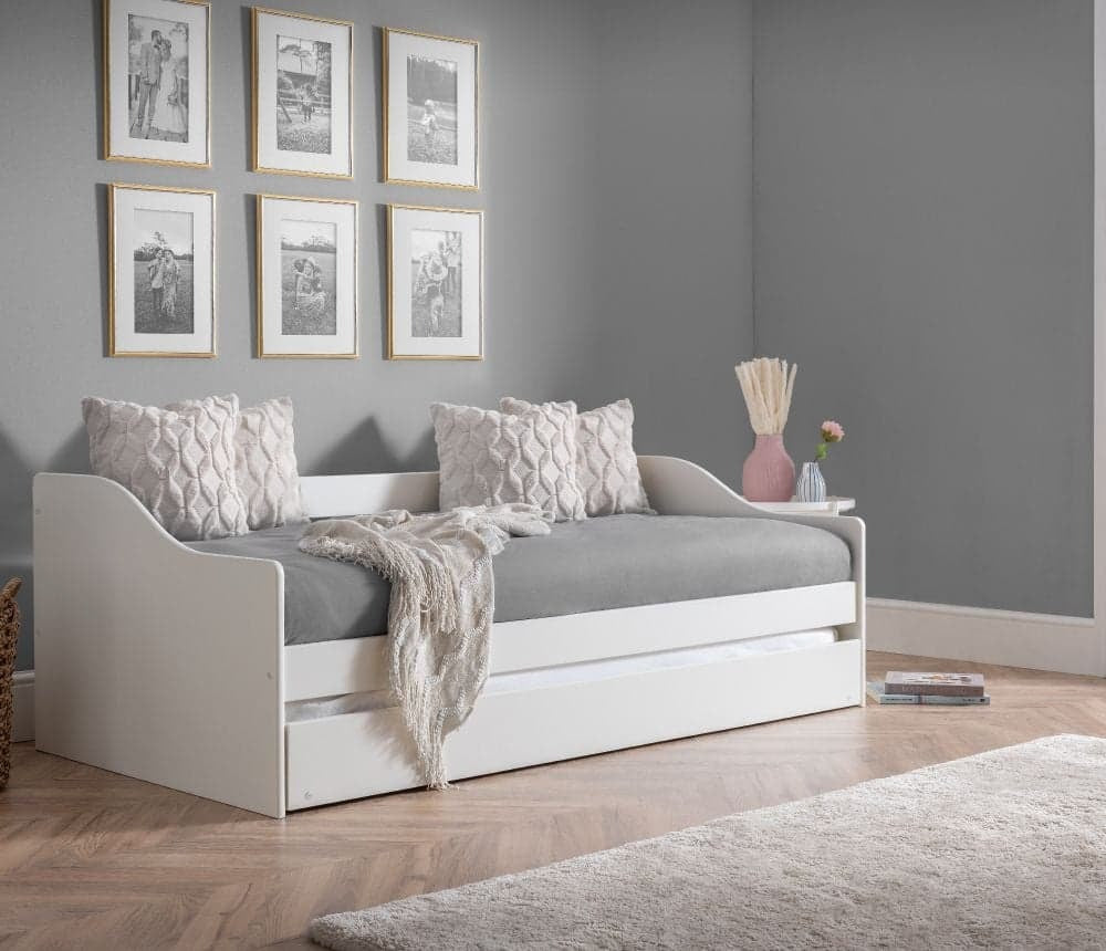 Luna Modern Pull-Out Trundle Daybed