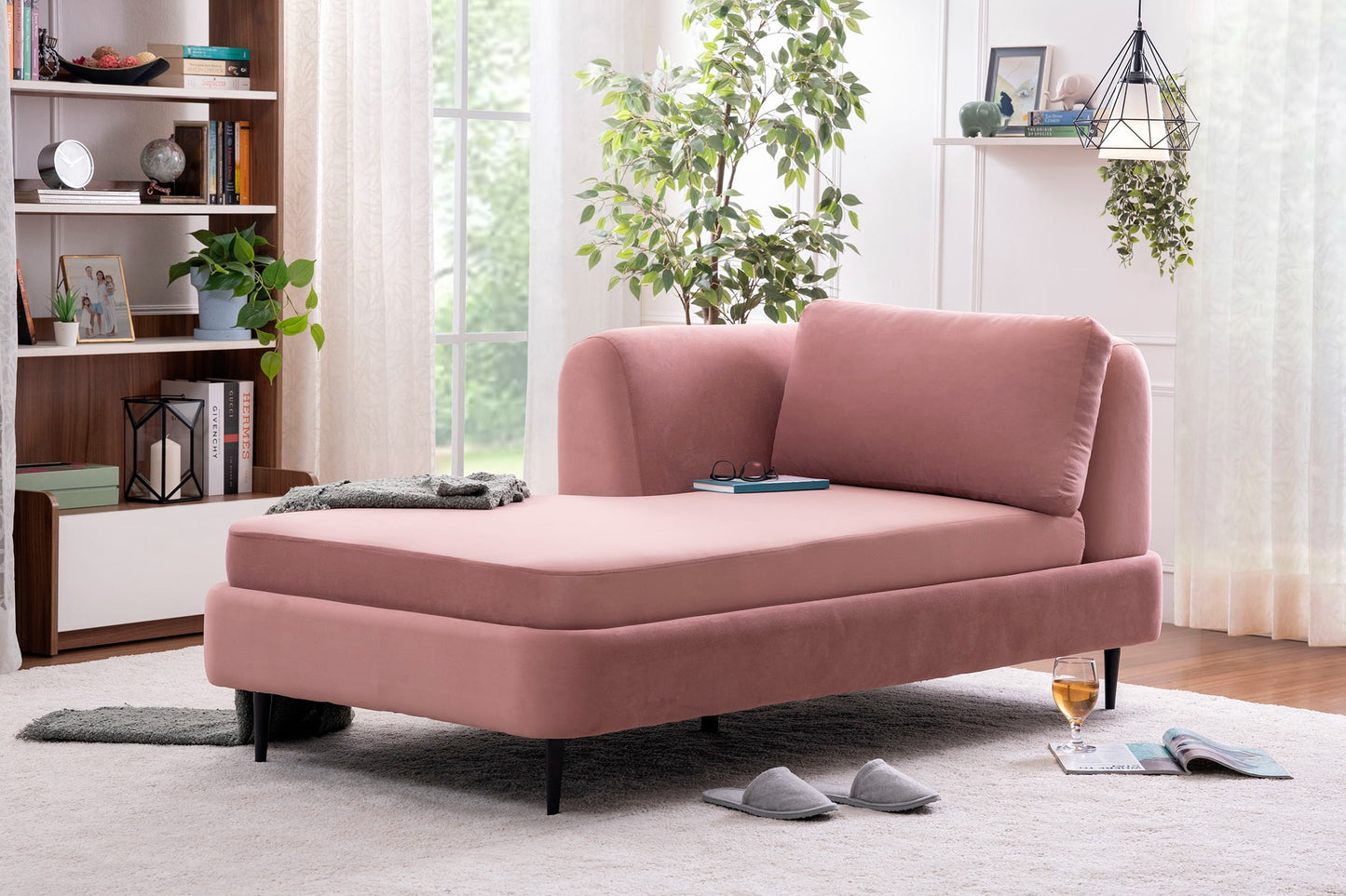Blush Pink Velvet Chaise Lounge – Modern Lounger for Relaxing & Reading