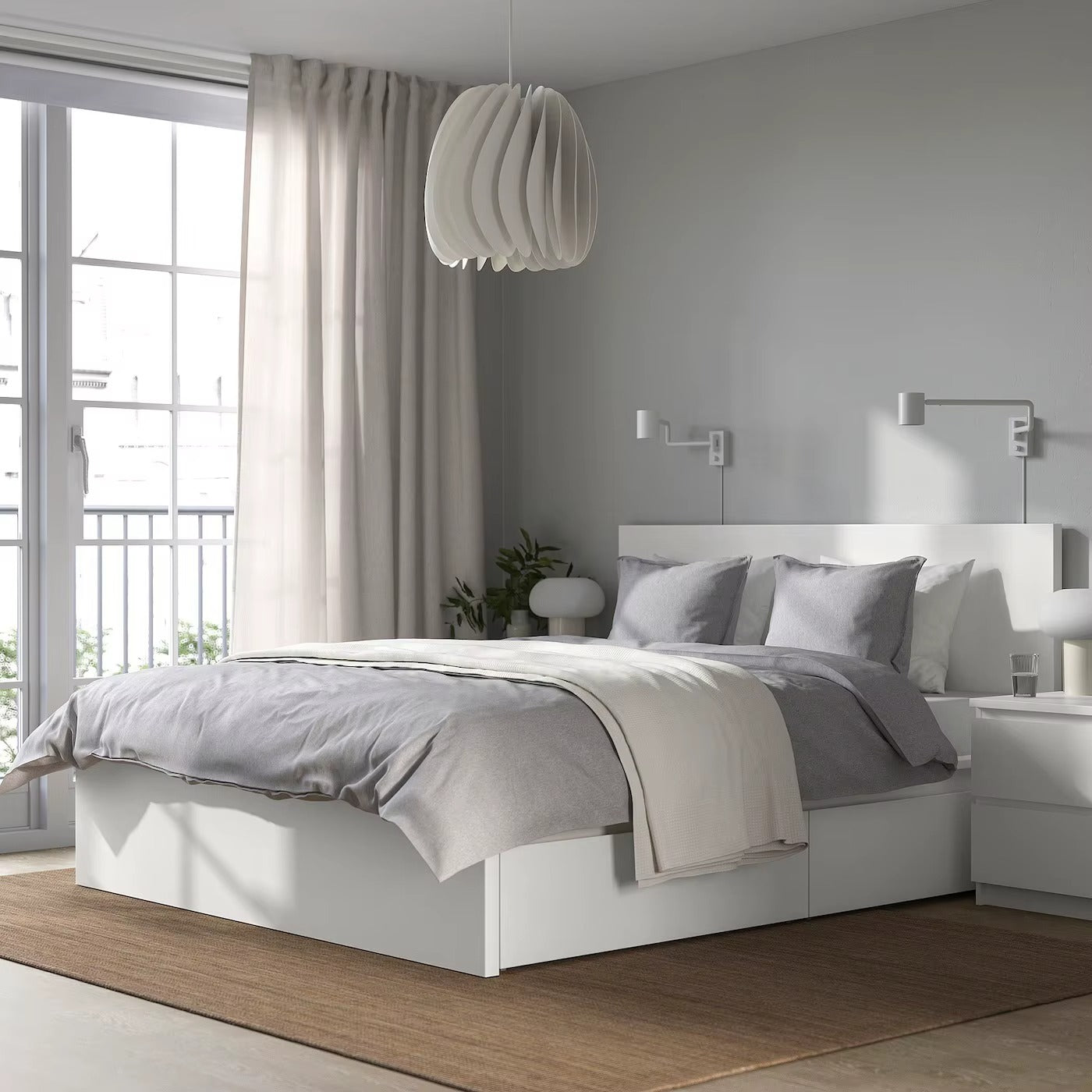 Modern Queen Size Storage Bed with Headboard