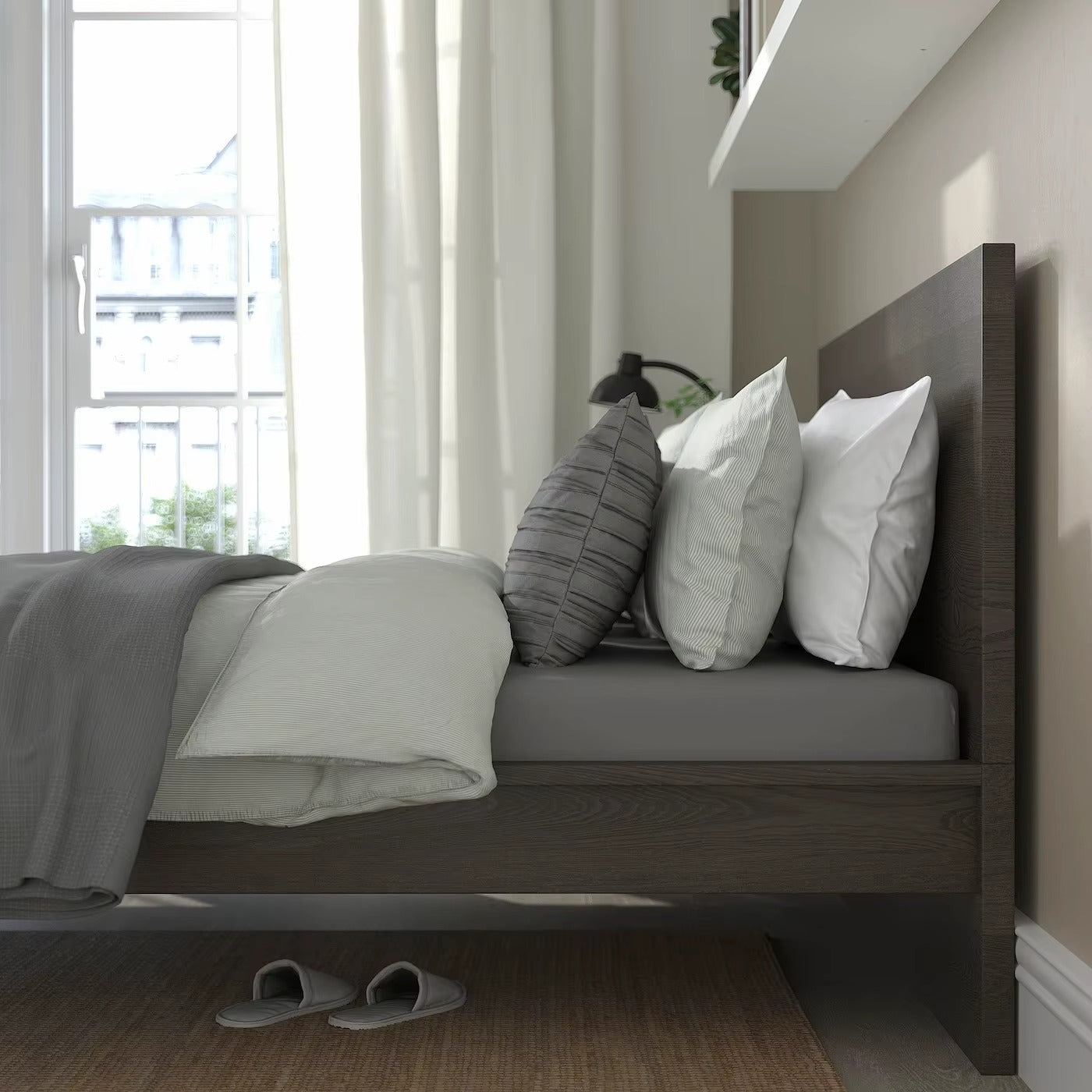 Elegant Queen Size Bed without Storage – Wenge Finish
